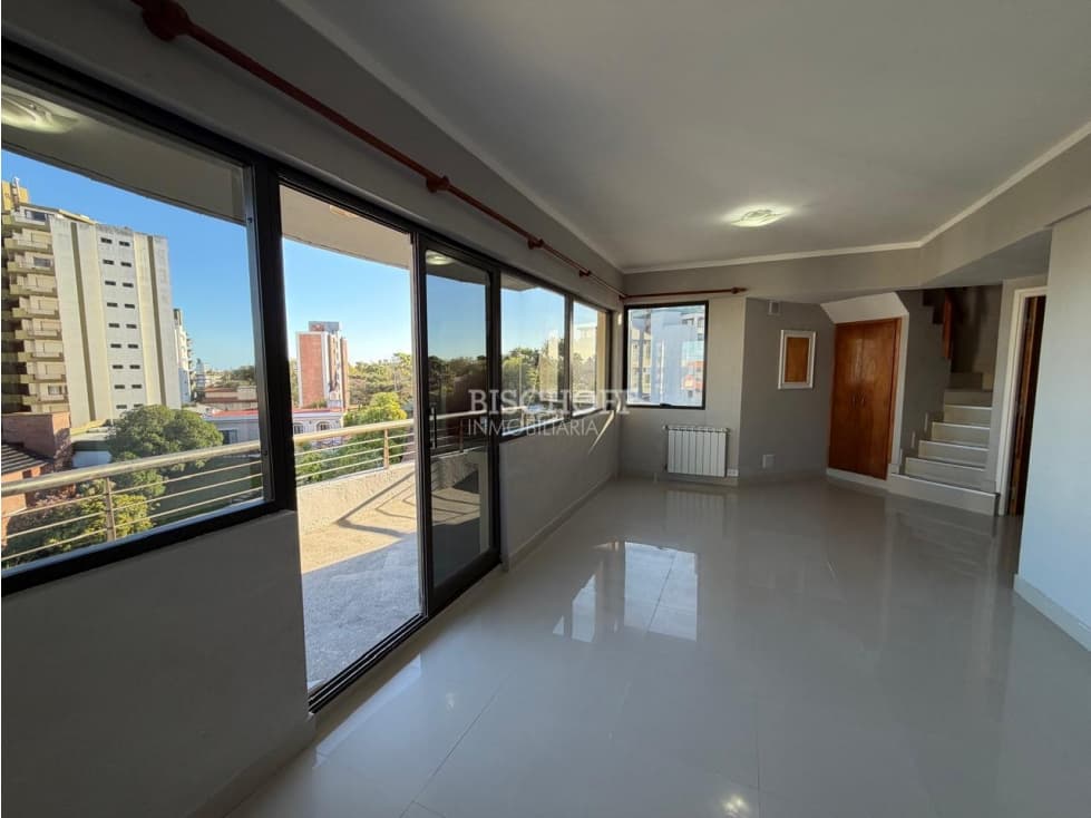 DEPARTAMENTO DE 2 AMBIENTES CON DOBLE BALCON Y COCHERA — foto 3