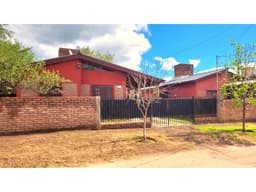 VENTA DE DOS CASAS EN BARRIO ATALAYA- CAPILLA DEL MONTE