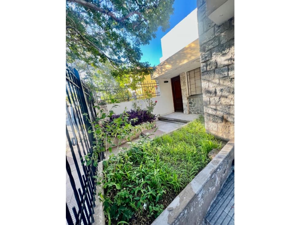 VENTA DE CASA Y DPTO CÉNTRICO EN CAPILLA DEL MONTE-CBA — foto 6