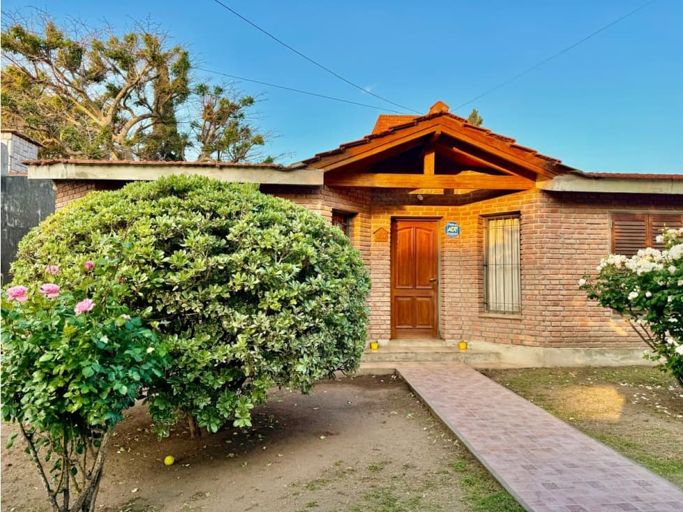 VENTA DE HERMOSA CASA EN B° SAN MARTIN- CAPILLA DEL MONTE-CBA — foto 6