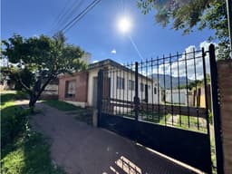 VENTA DE CASA EN BARRIO LA BANDA- CAPILLA DEL MONTE