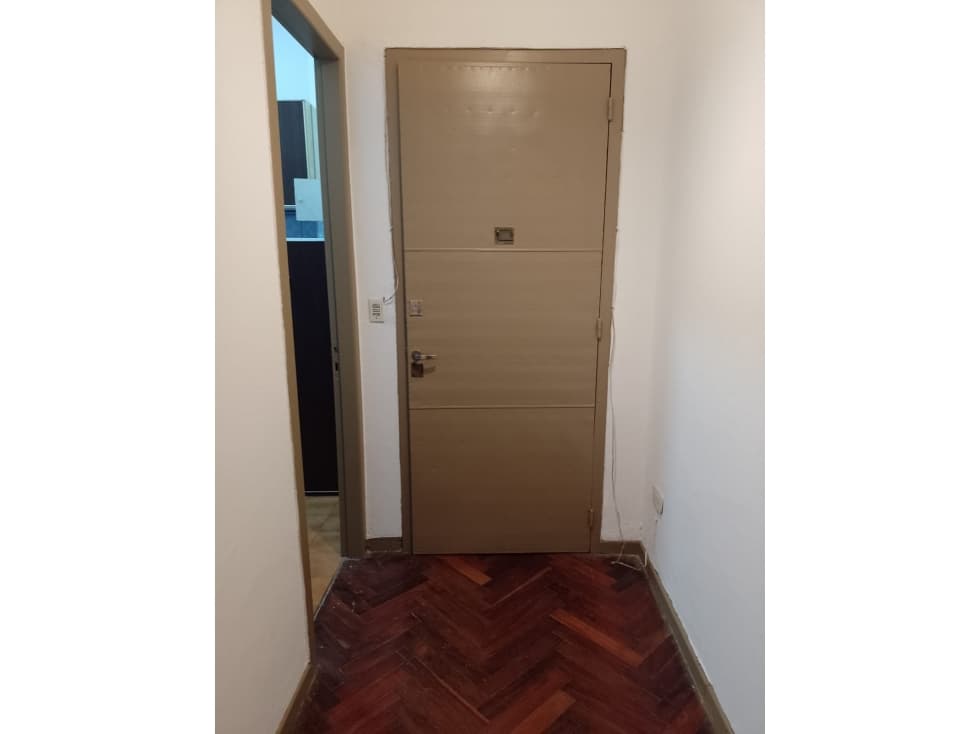 VENTA DEPTO 3 AMBIENTES C/ DEP AP/CRED. MORENO 1700 — foto 2