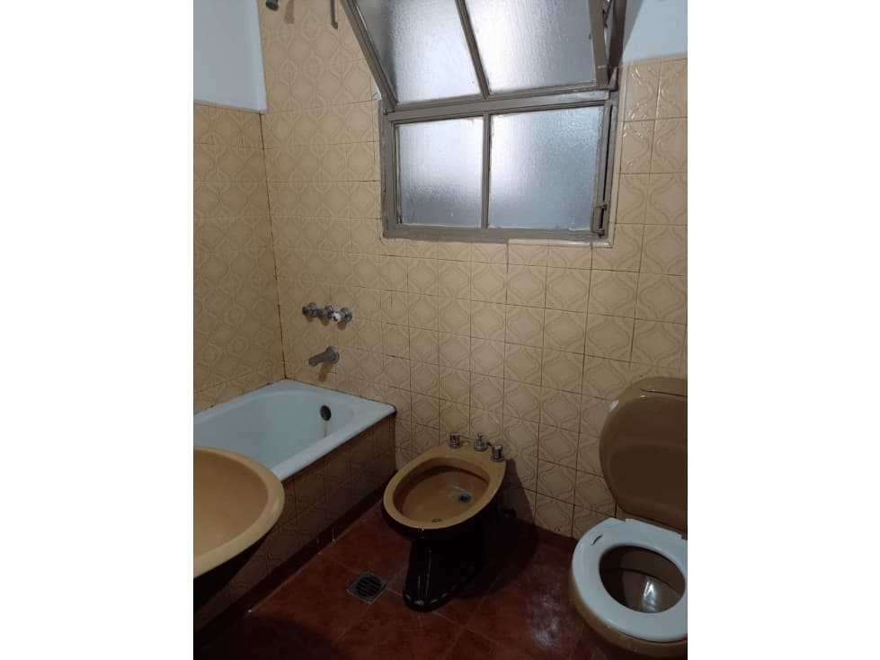 VENTA DEPTO 3 AMBIENTES C/ DEP AP/CRED. MORENO 1700 — foto 4