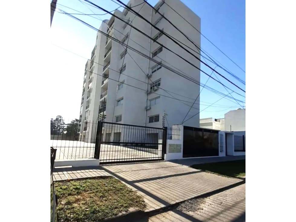 Depto moderno 3 amb con balcón y 2 baños + cochera — foto 2