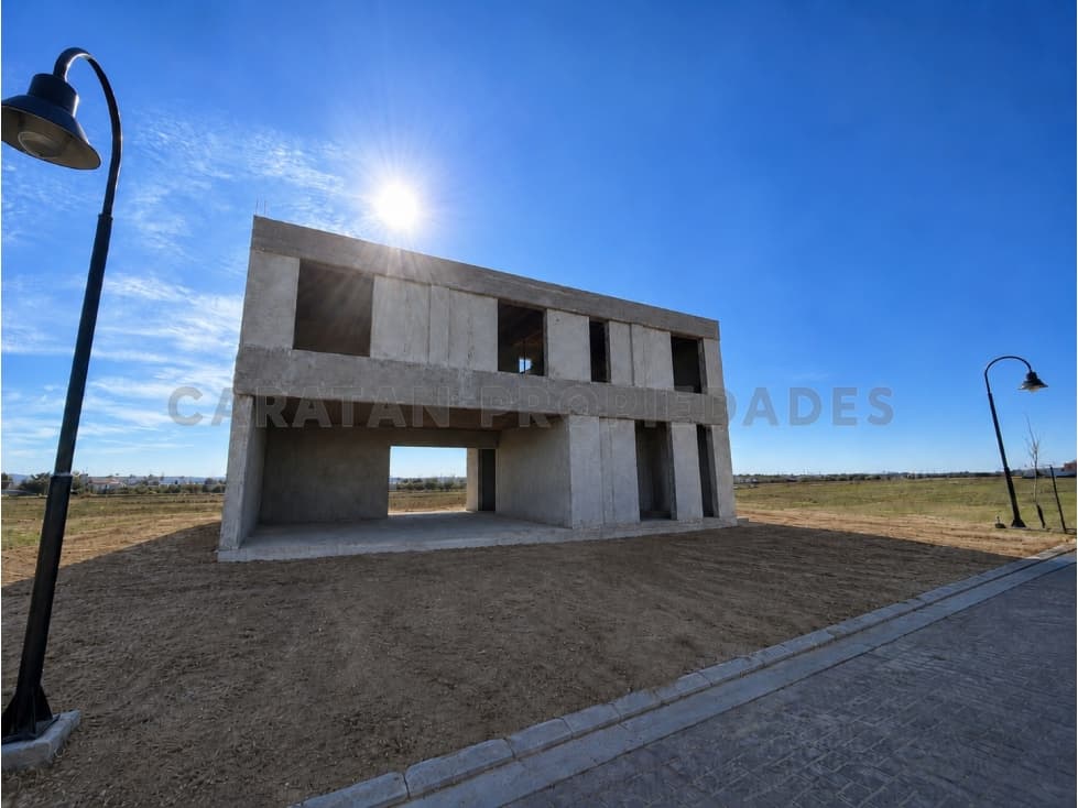Casa en construcción - Funes Lakes — foto 2