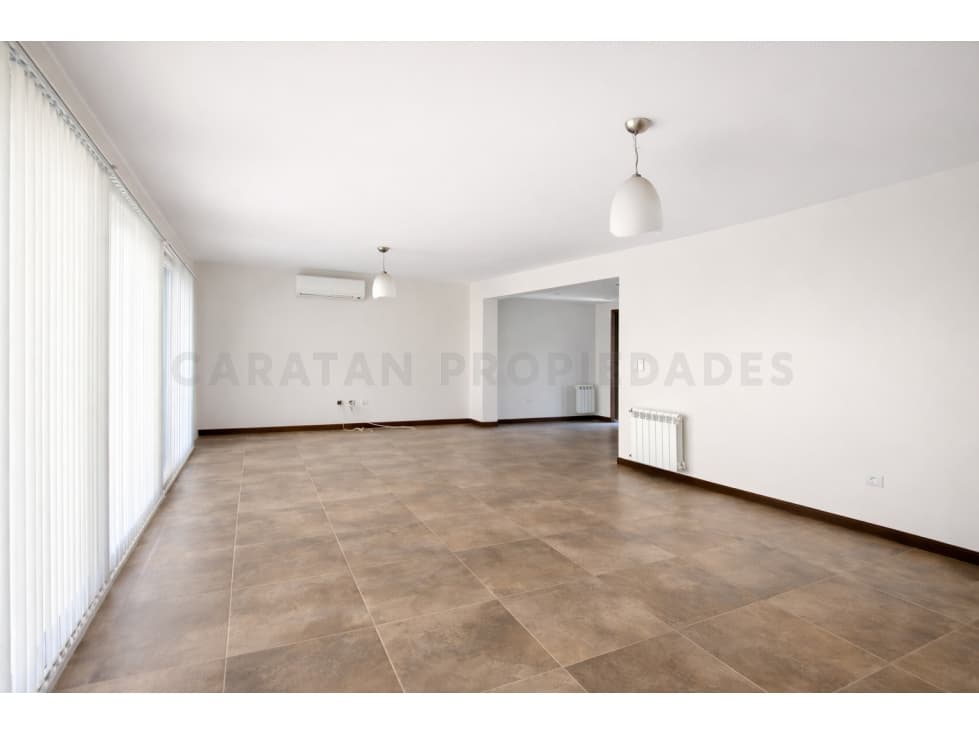 Casa en Venta Cadaques Funes Hills — foto 2