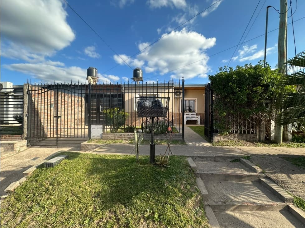 Casa en venta en Colonia Avellaneda — foto 1