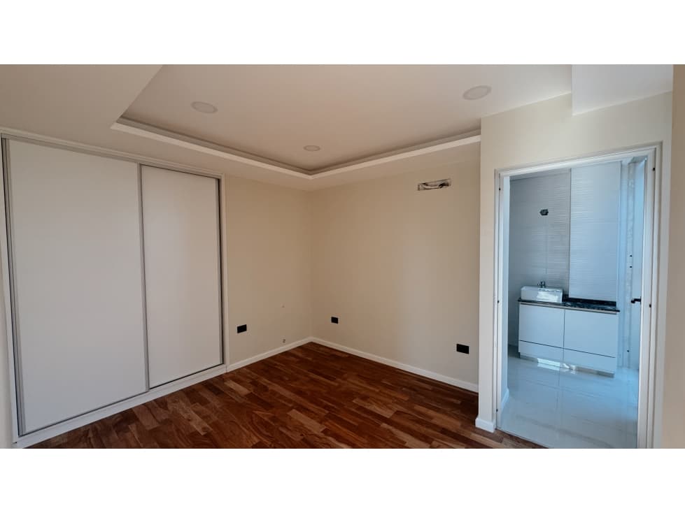 EXCLUSIVO PISO A ESTRENAR EN ZONA PARQUE — foto 3