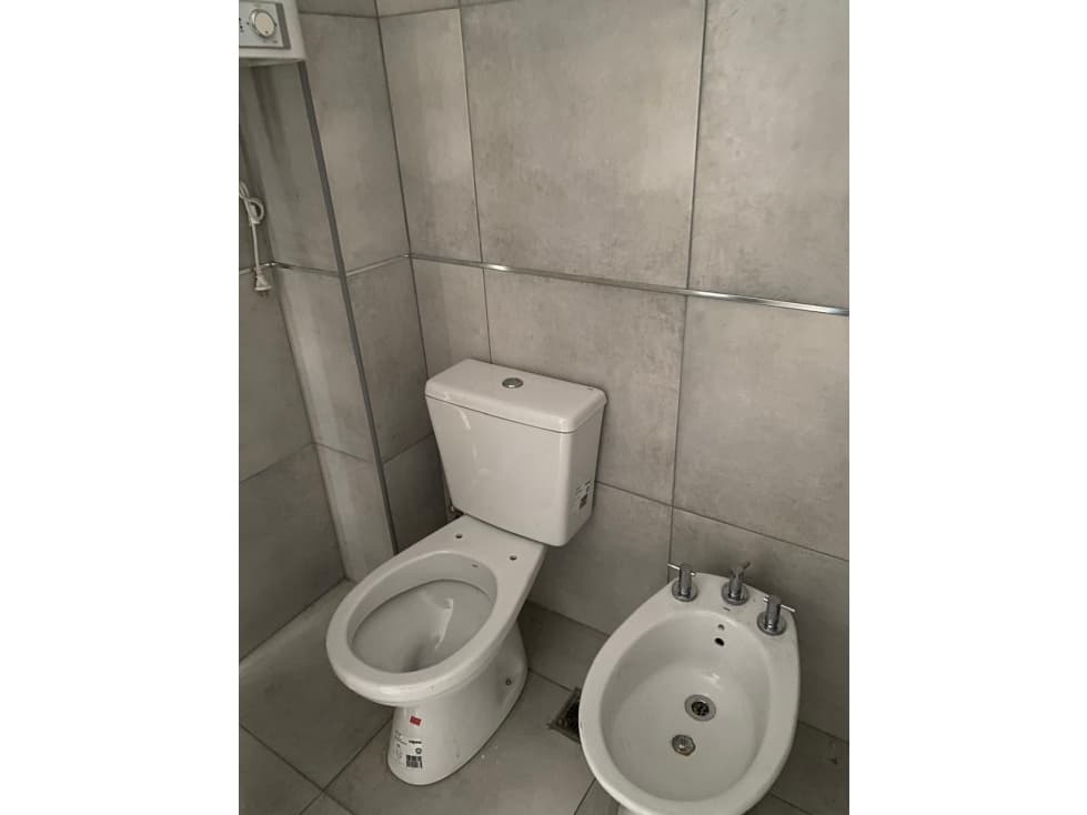 monoambiente en alquiler impecable morón — foto 4