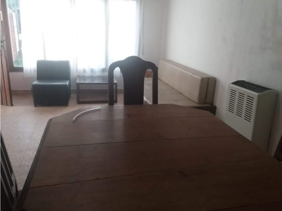 Casa con parque y 2 departamentos en lote multifamiliar, Pinamar — foto 2