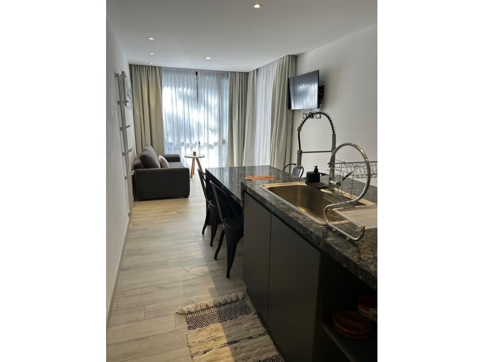 Moderno departamento de 1 dormitorio con piscina y cochera — foto 4