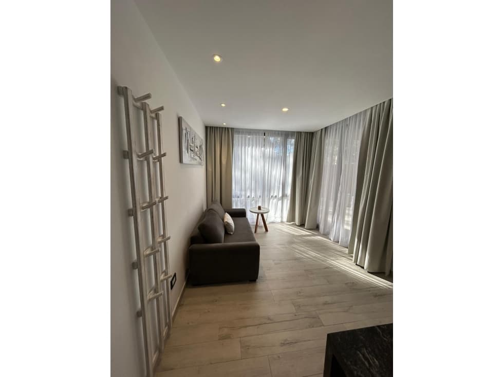 Moderno departamento de 1 dormitorio con piscina y cochera — foto 6