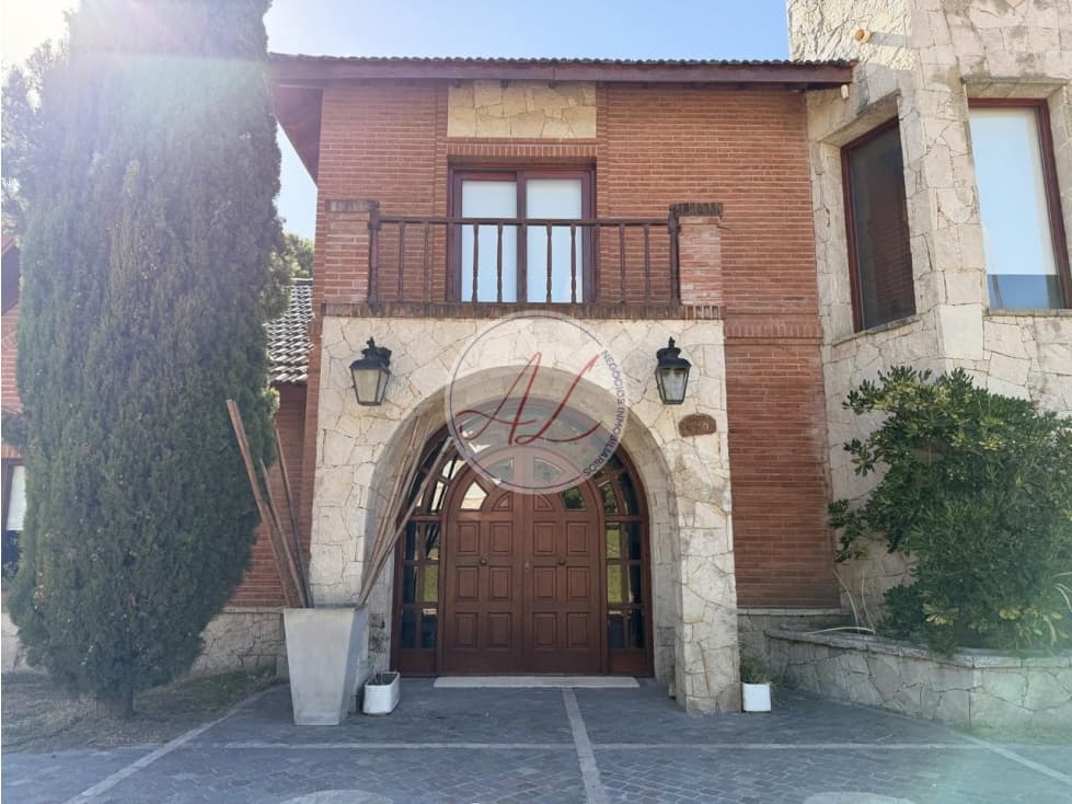 CASA DE 9 AMBIENTES PREMIUM EN B5 - PINAMAR — foto 4