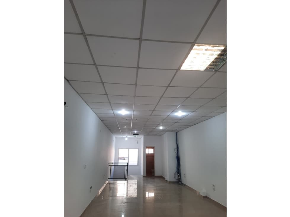ALQUILO LOCAL COMERCIAL EN MICROCENTRO, POS MNES — foto 3
