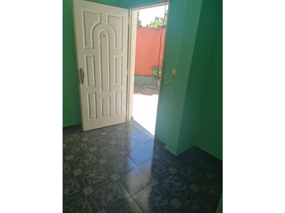 VENTA- TERRENO 690M2- B° ALEJANDRO CENTENO — foto 3