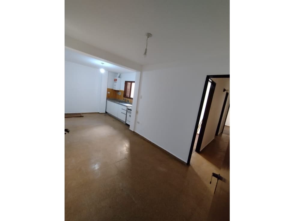 VENTA- DEPARTAMENTO 2 DORMITORIOS- CENTRO — foto 3