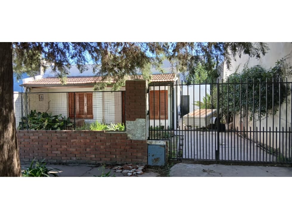 CASA EN VENTA-BARRIO UNIVERSIDAD — foto 2