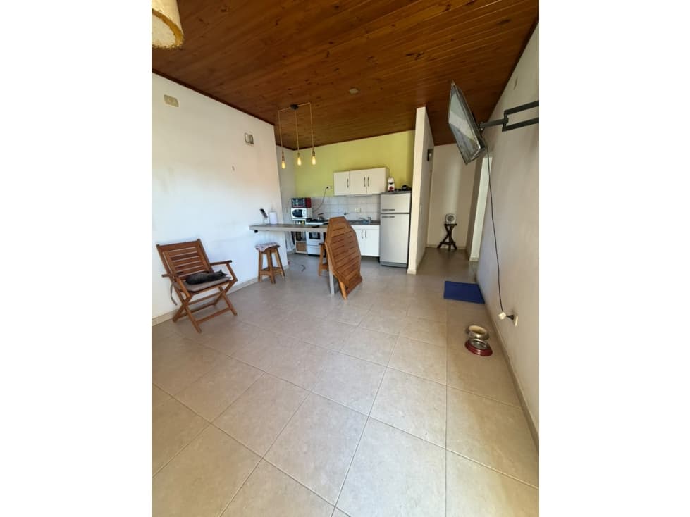 CASA EN BARRIO PARQUE LASA — foto 5