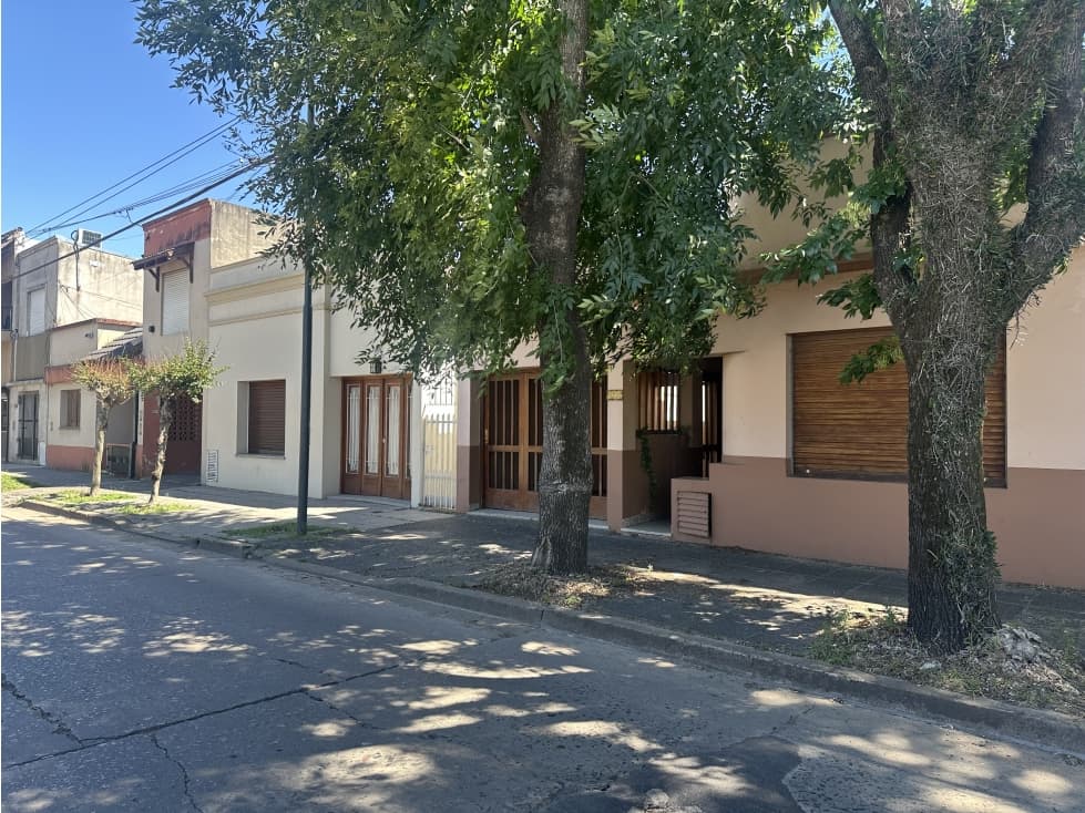 CASA CENTRICA SOBRE MITRE, GRAN OPORTUNIDAD. — foto 3
