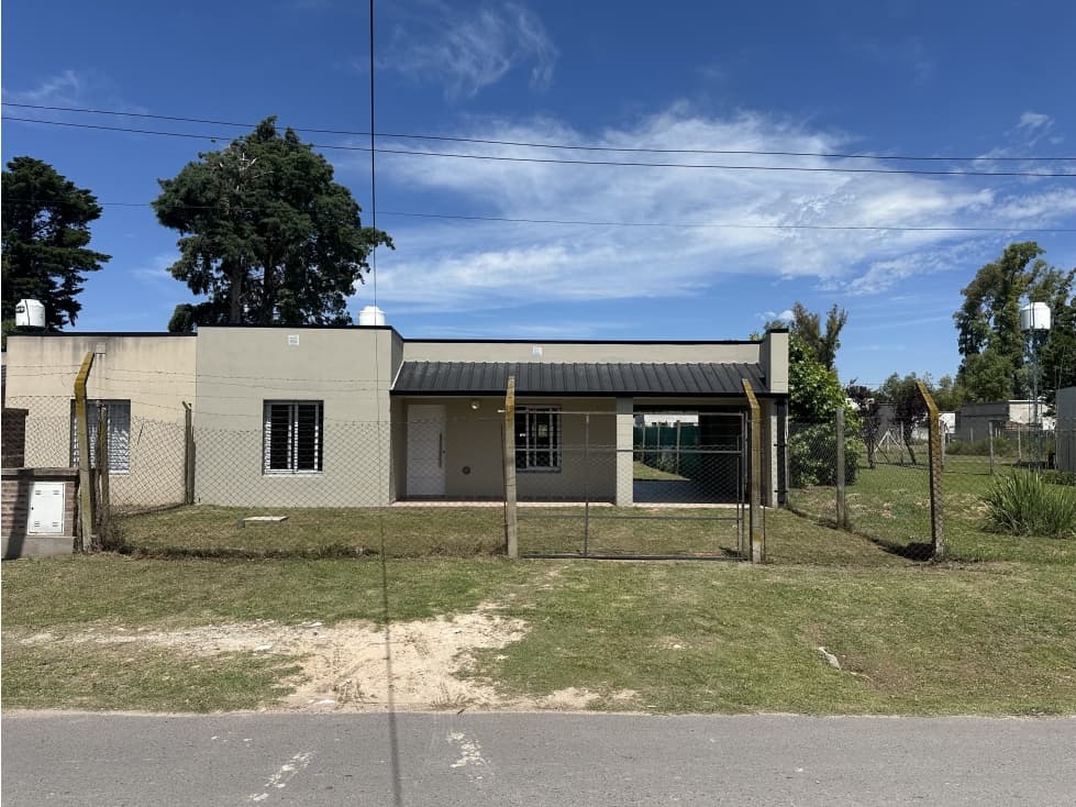LINDA CASA SOBRE GALVEZ!!!! — foto 3