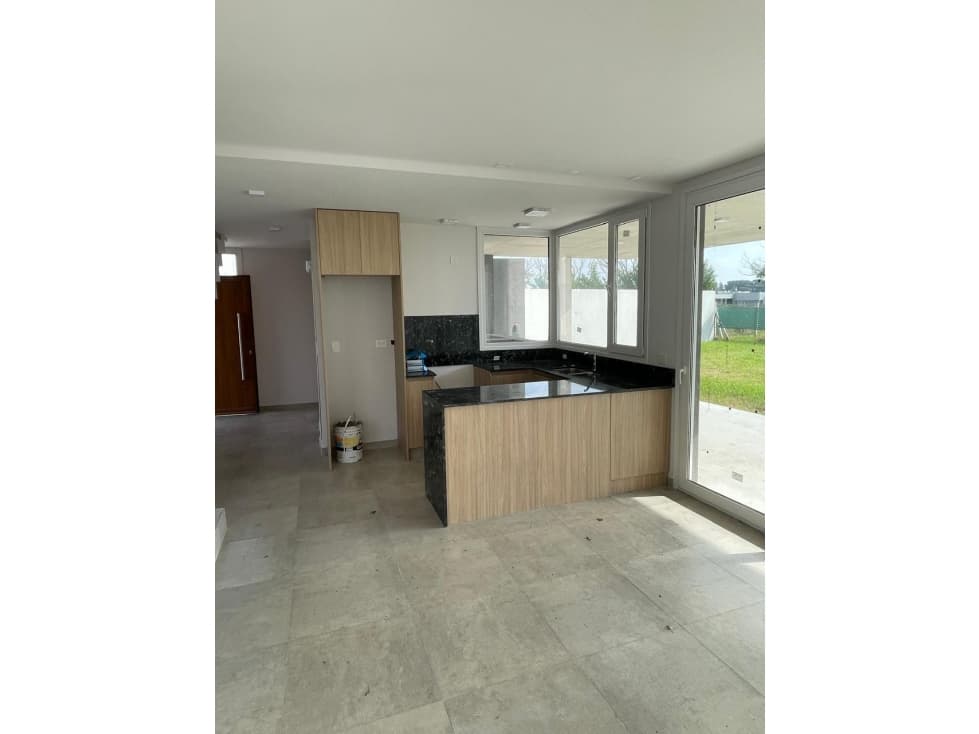 Venta casa estilo duplex en Bº Los Alamos — foto 3