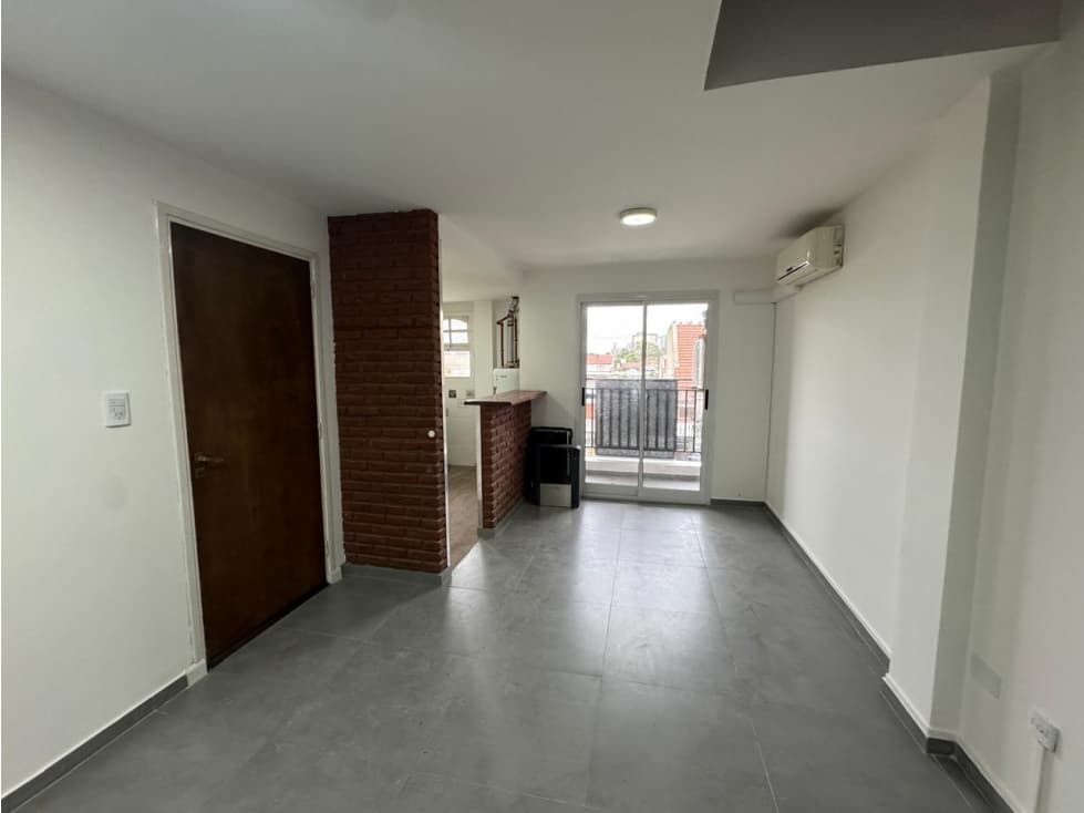 Hermoso Departamento en PH totalmente reciclado — foto 3