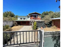 EN VENTA DOS DEPARTAMENTOS Y LOCAL EN EL BOLSON CA-322
