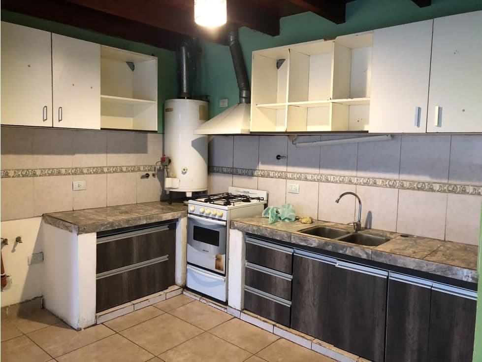 SE ALQUILA DEPARTAMENTO DE 2 DORMITORIOS SOBRE AV SAN MARTÍN — foto 1