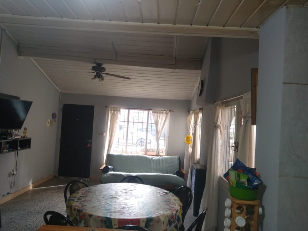 CASA DE 3 DORMITORIOS EN EL CENTRO DE EL BOLSON CA 320 — foto 6