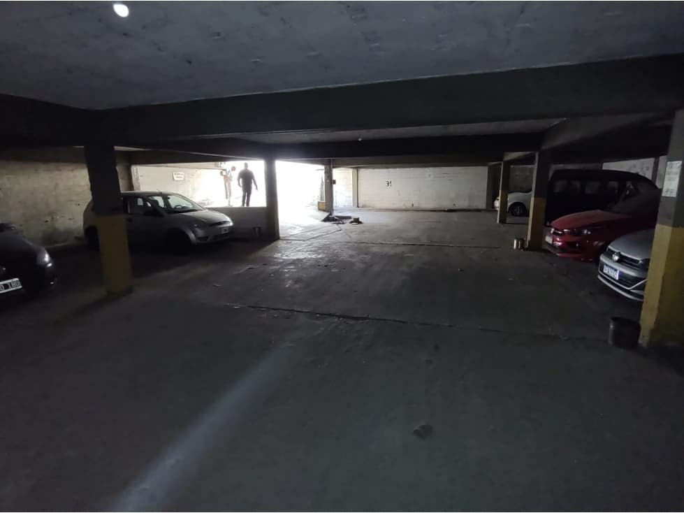 Estacionamiento Bº Alberdi — foto 2