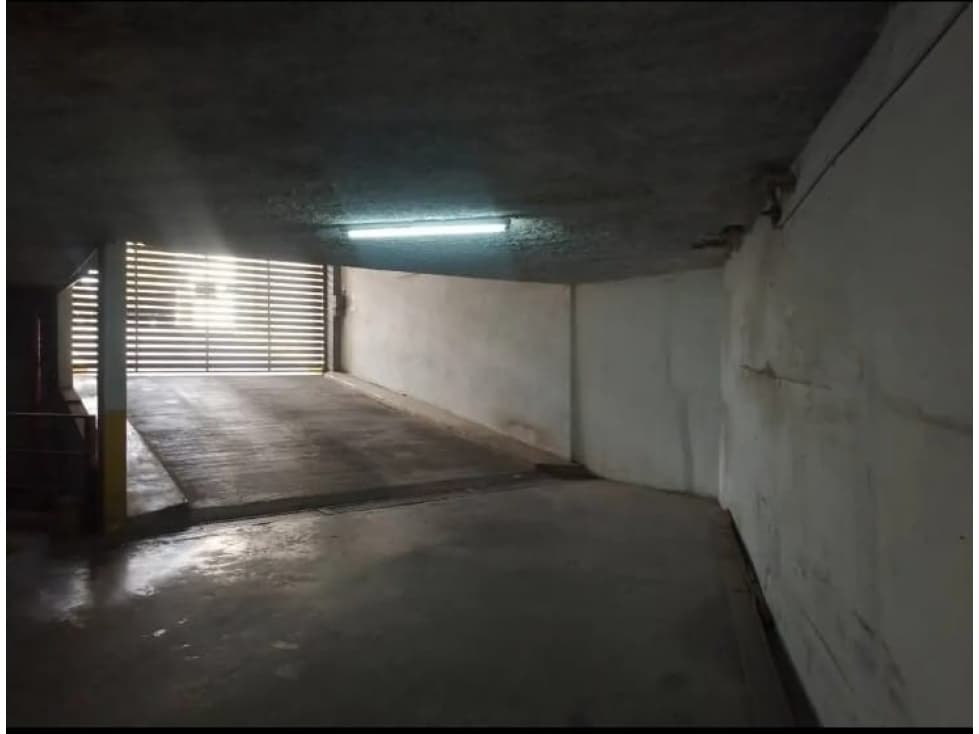 Cochera B° Jardín Espinosa — foto 5