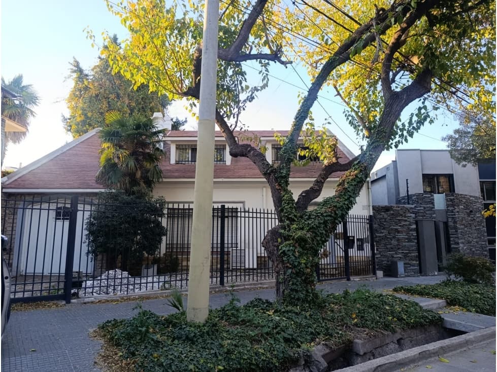 VENTA - CASA - 4 DORMITORIOS - CIUDAD - BARRIO BOMBAL — foto 2