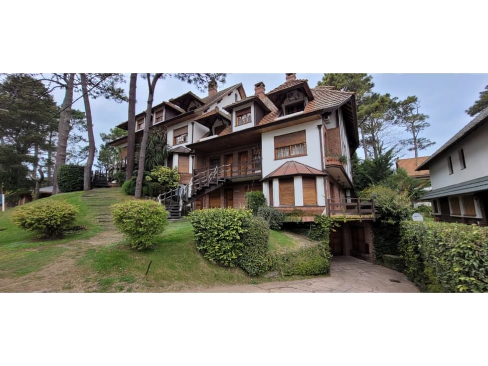 Alquiler Anual Duplex Sobre calla Av. Shaw — foto 2