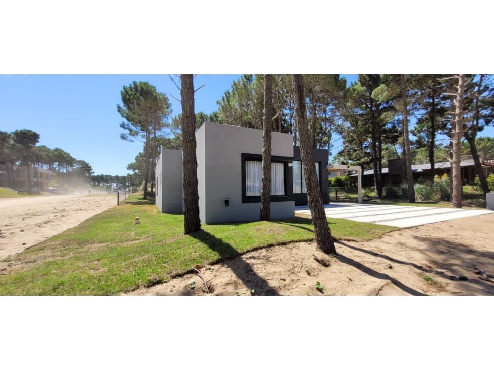 Imponente Casa en Barrio Pioneros- — foto 4