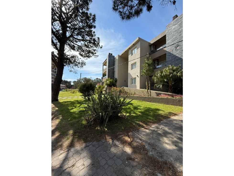 Hermoso 3 amb en Edificio Solares V!!! — foto 2