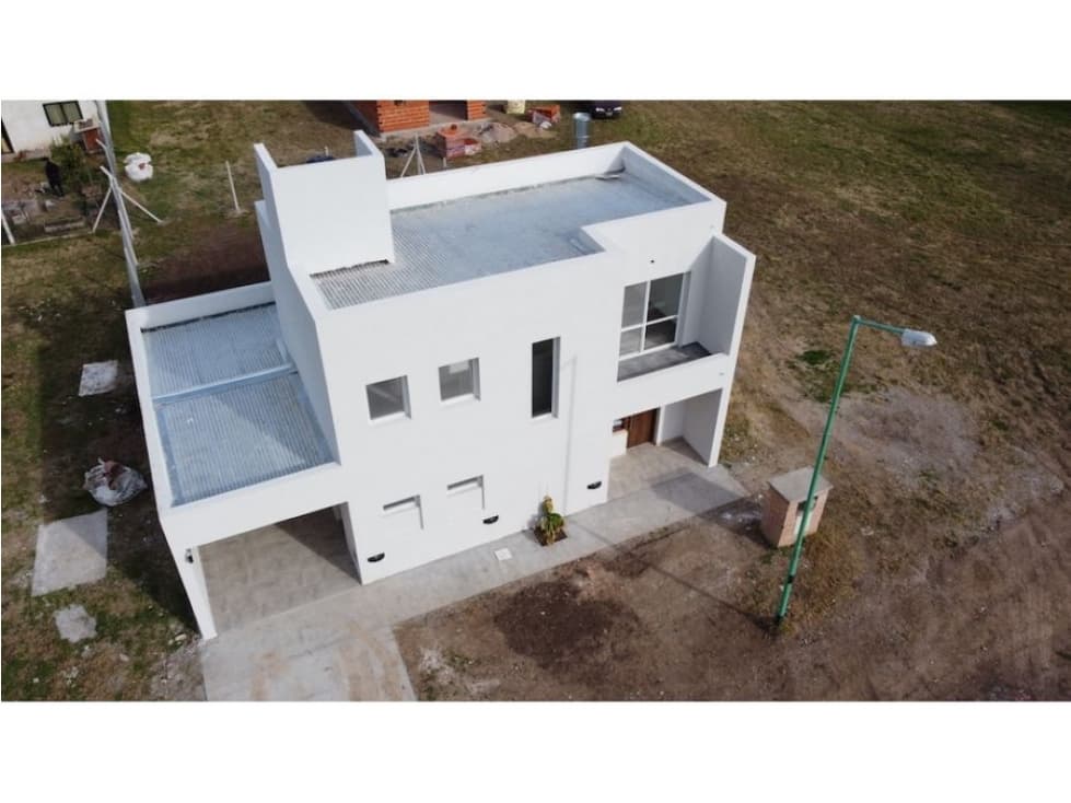 CASA A LA VENTA EN JAUREGUI, VILLA FLANDRIA, LUJAN — foto 1