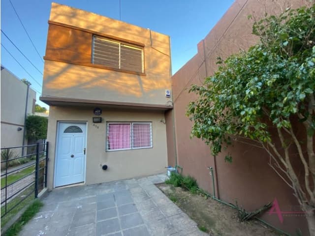 ITUZAINGO SUR DUPLEX EN ALQUILER PINTO 438
