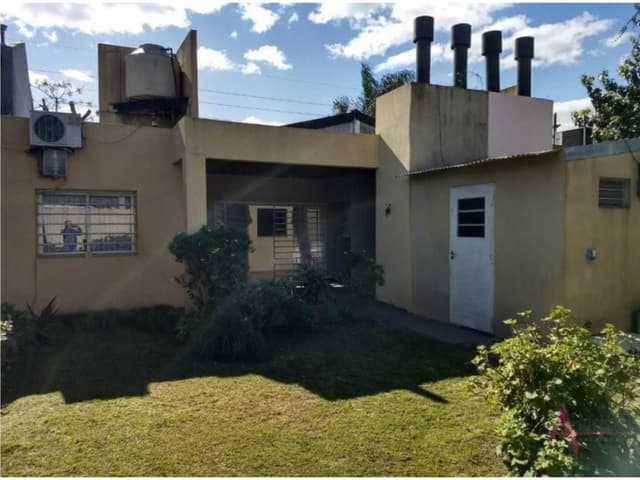 Casa a la venta en Riobamba al 1300, Merlo Sur