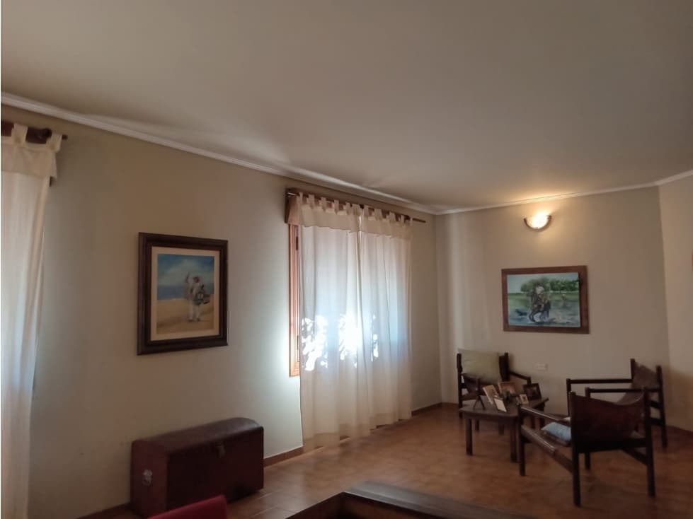 Casa de 3 dormitorios. Placido Martinez 820 — foto 3