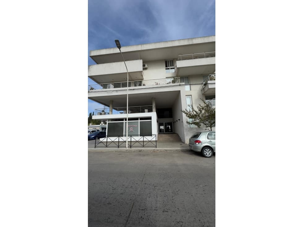 EDIFICIO LOS SAUCES — foto 1