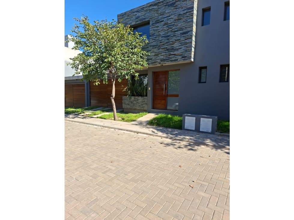 DUPLEX 3 DORM CON PILETA EN VILLA BELGRANO — foto 1