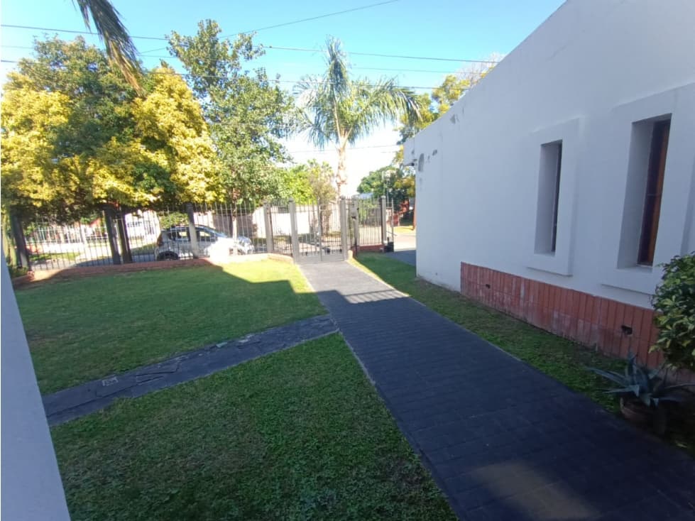 Venta Casa 3 Dorm. c/ Pileta - Marquez de Sobremonte — foto 4