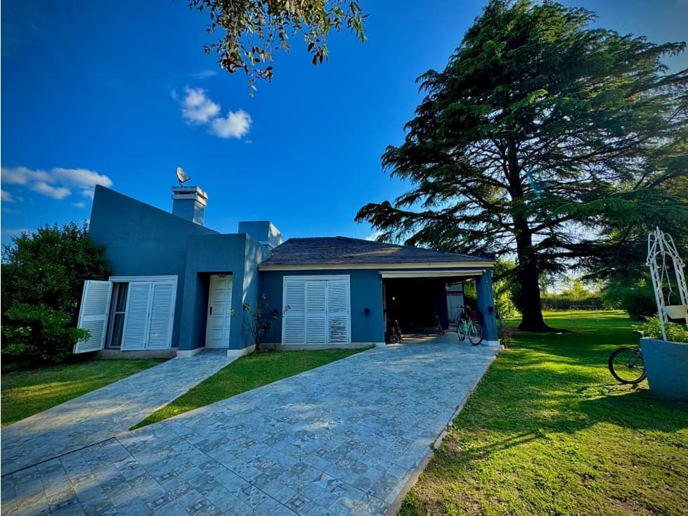 Venta Casa en Las Praderas — foto 1