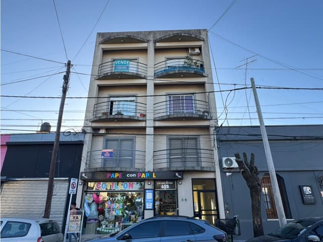 *ALQUILER* Departamento centrico 2 amb, Moreno 693