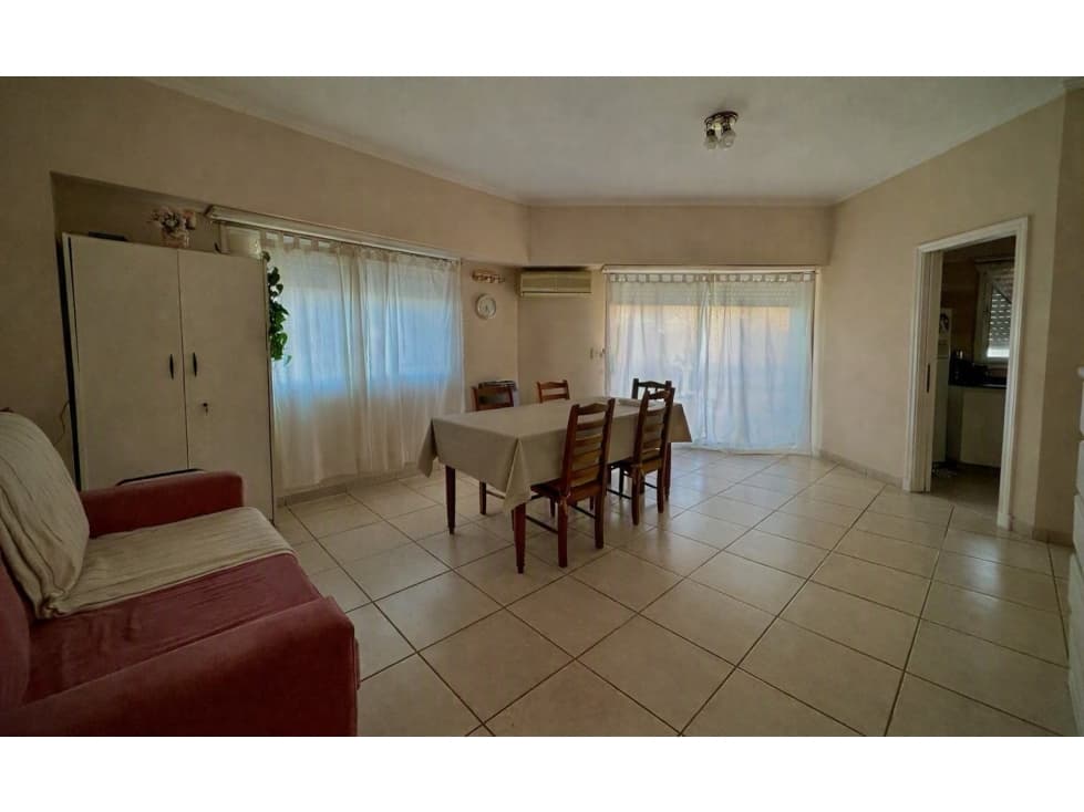 *VENTA* Departamento en Humberto y San Martin — foto 2