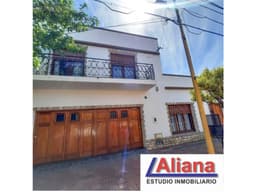 ESPECTACULAR ESQUINA