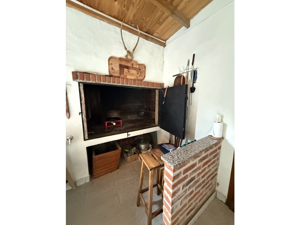 AMPLIO CHALET EN VENTA — foto 2