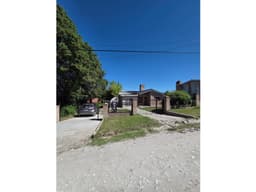 En venta casa mas departamento en San Antonio de Arredondo