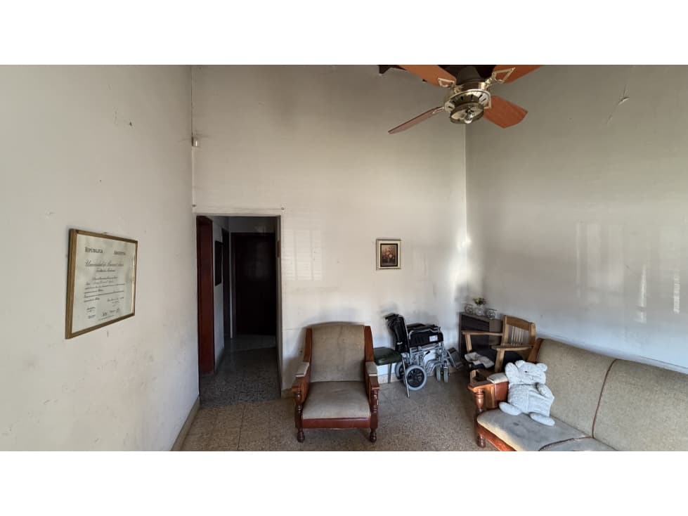 CASA VENTA LUJÁN CENTRO — foto 4