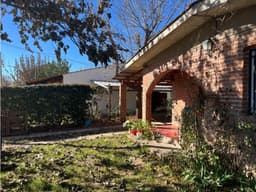 Casa Familiar en barrio residencial